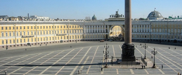 Дворцовая площадь в Санкт-Петербурге станет кинозалом